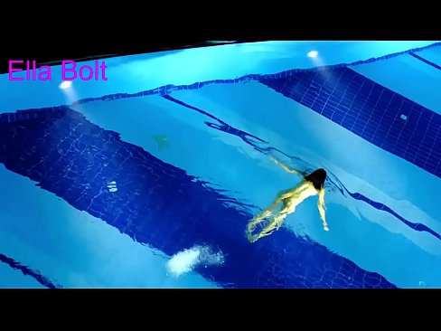 ❤️ No puedo dejar de mirar, joven rubia pillada nadando desnuda en la piscina del complejo ELLA BOLT ☑ Putas en es.bassaniluigi.ru ❌️